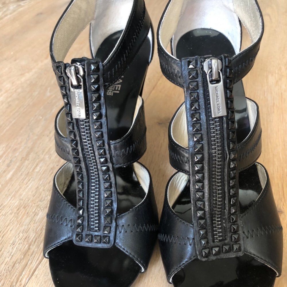 MICHAEL Michael Kors black sandal NEW - Picture 5 of 6